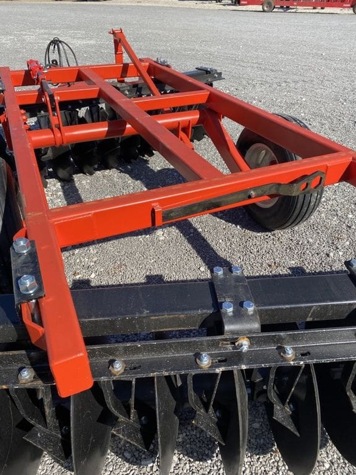 Industrias America Disk 2426 Offset Accessible Carousel_010