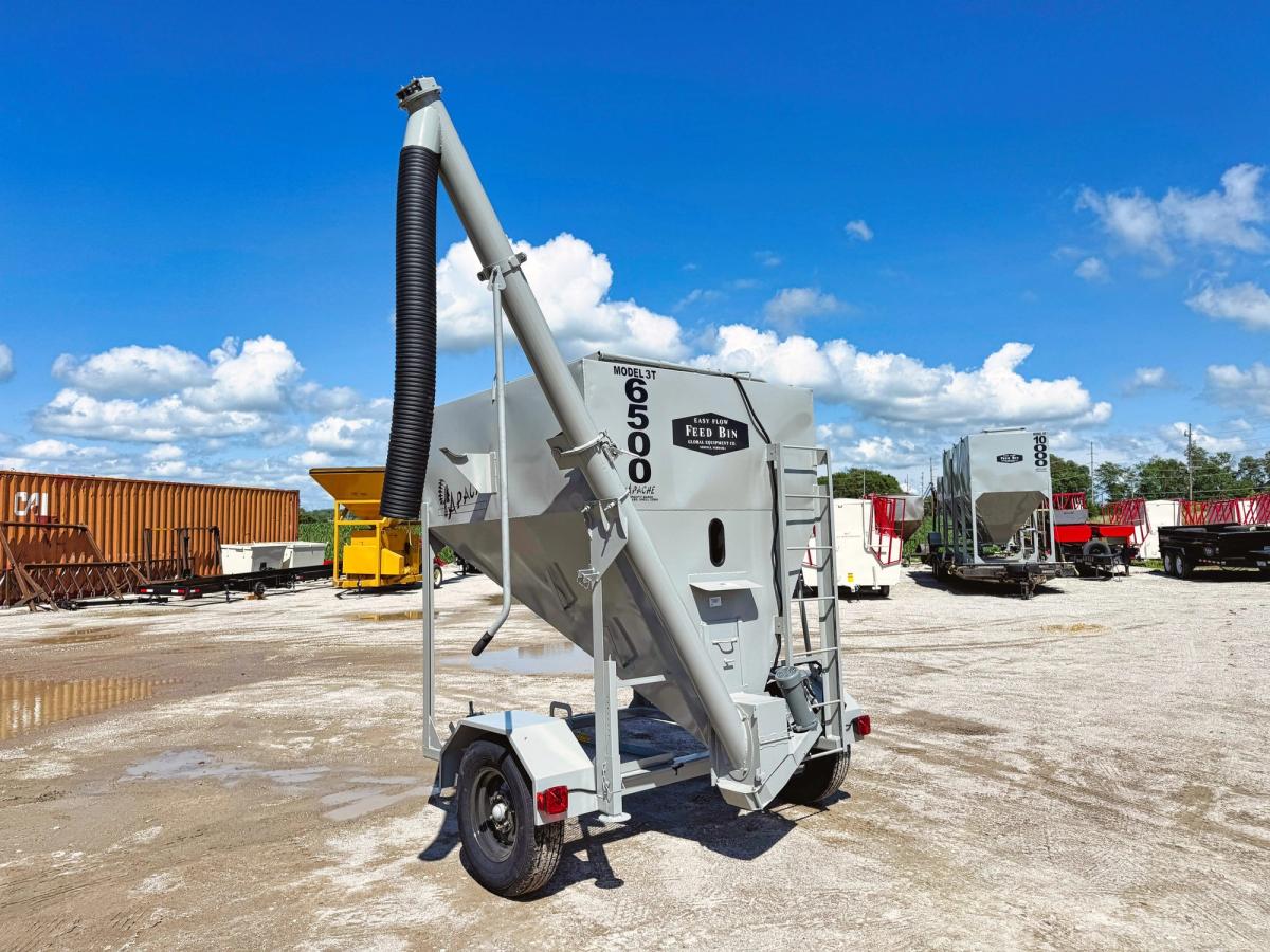 Apache 3 Ton Portable Feed Bin with Auger