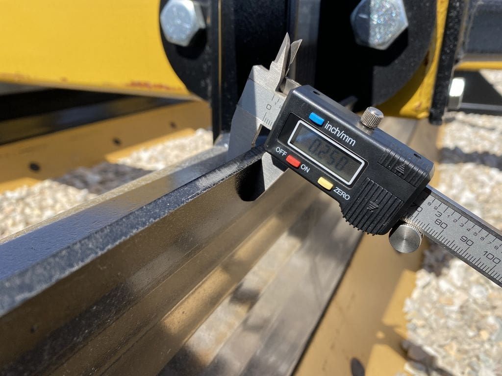 Industrias America 8′ Land Plane_016