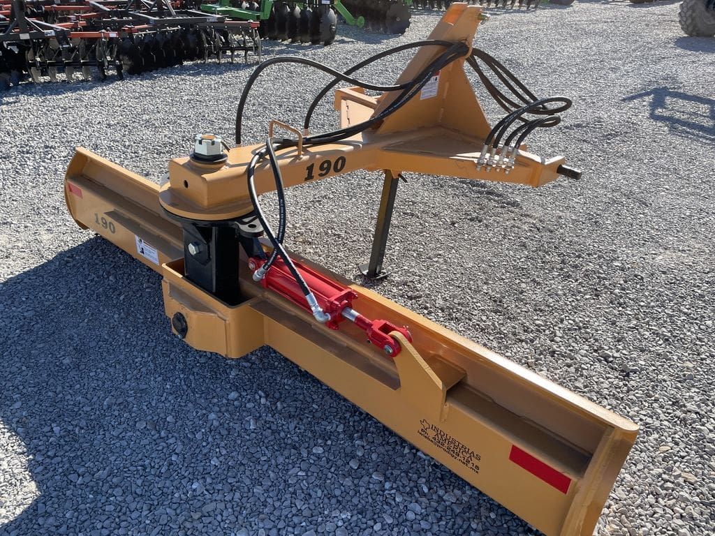 Industrias America 190 Angle Blade_003