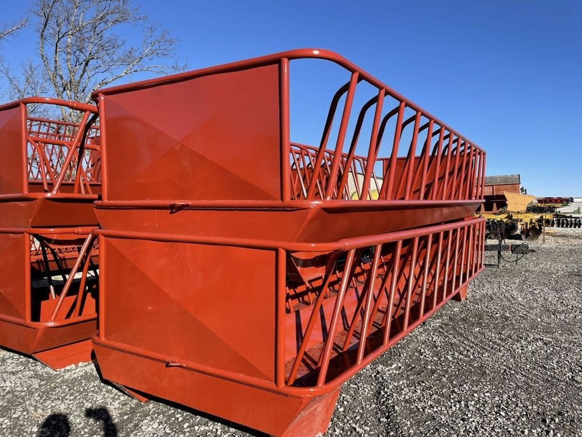 DH 20ft Bale Feeder on Skids_002