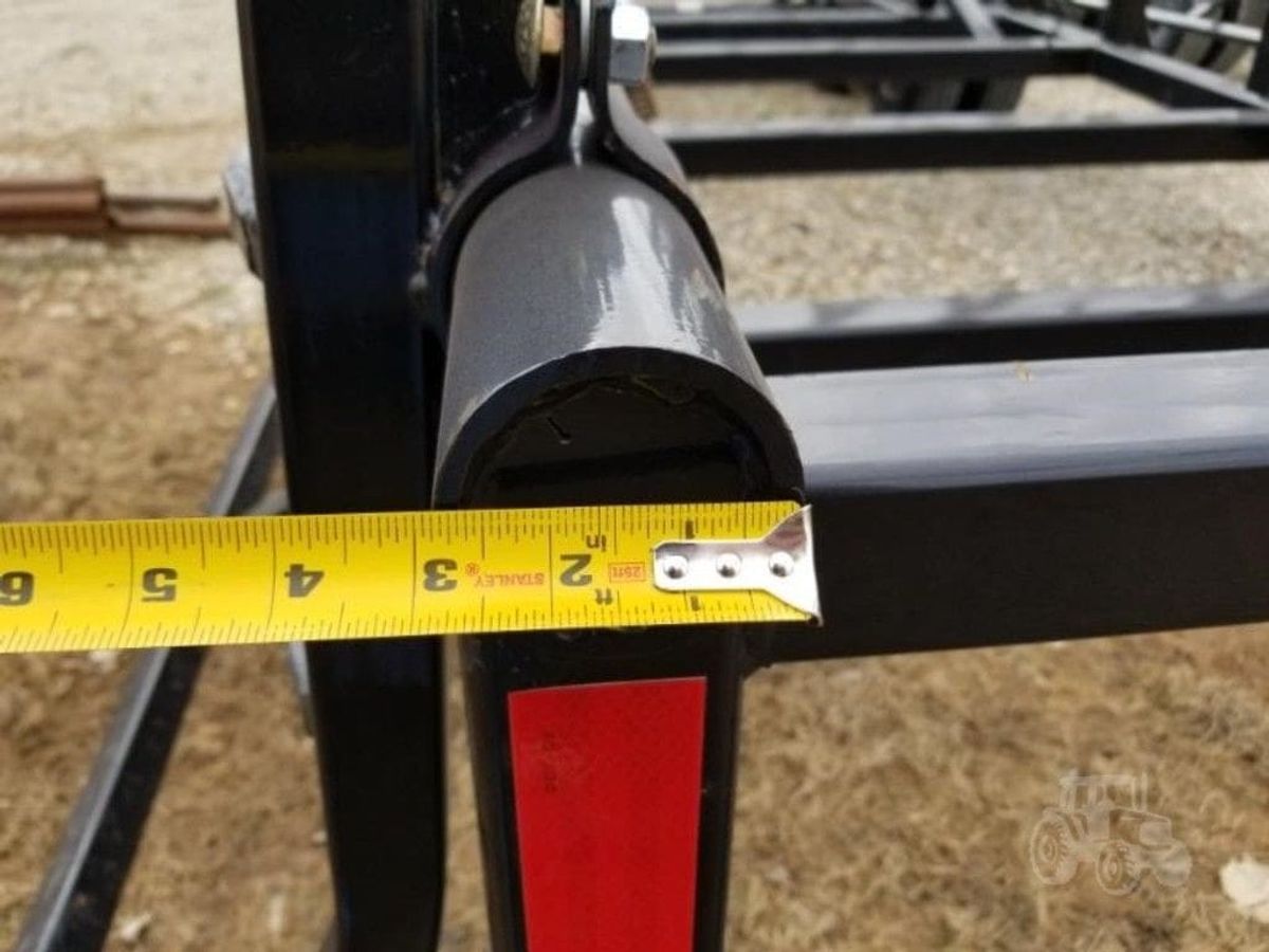 Industrias America 20X4 Double Wide Hydraulic Latch Hay Bale Trailer_011