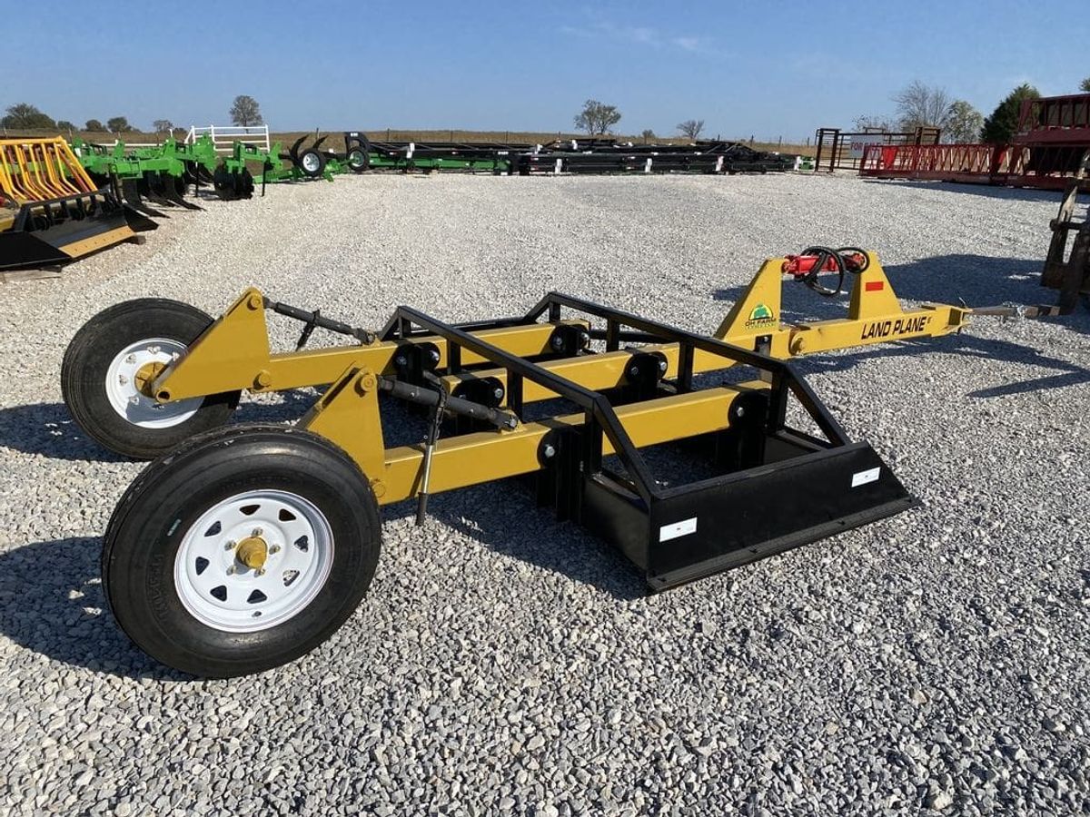 Industrias America 8′ Land Plane_003