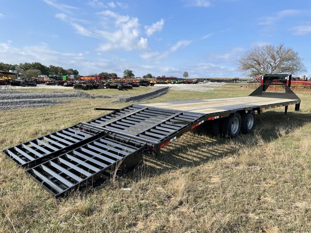 DH Trailers 32 ft Tandem Low Pro GN Flatbed_09