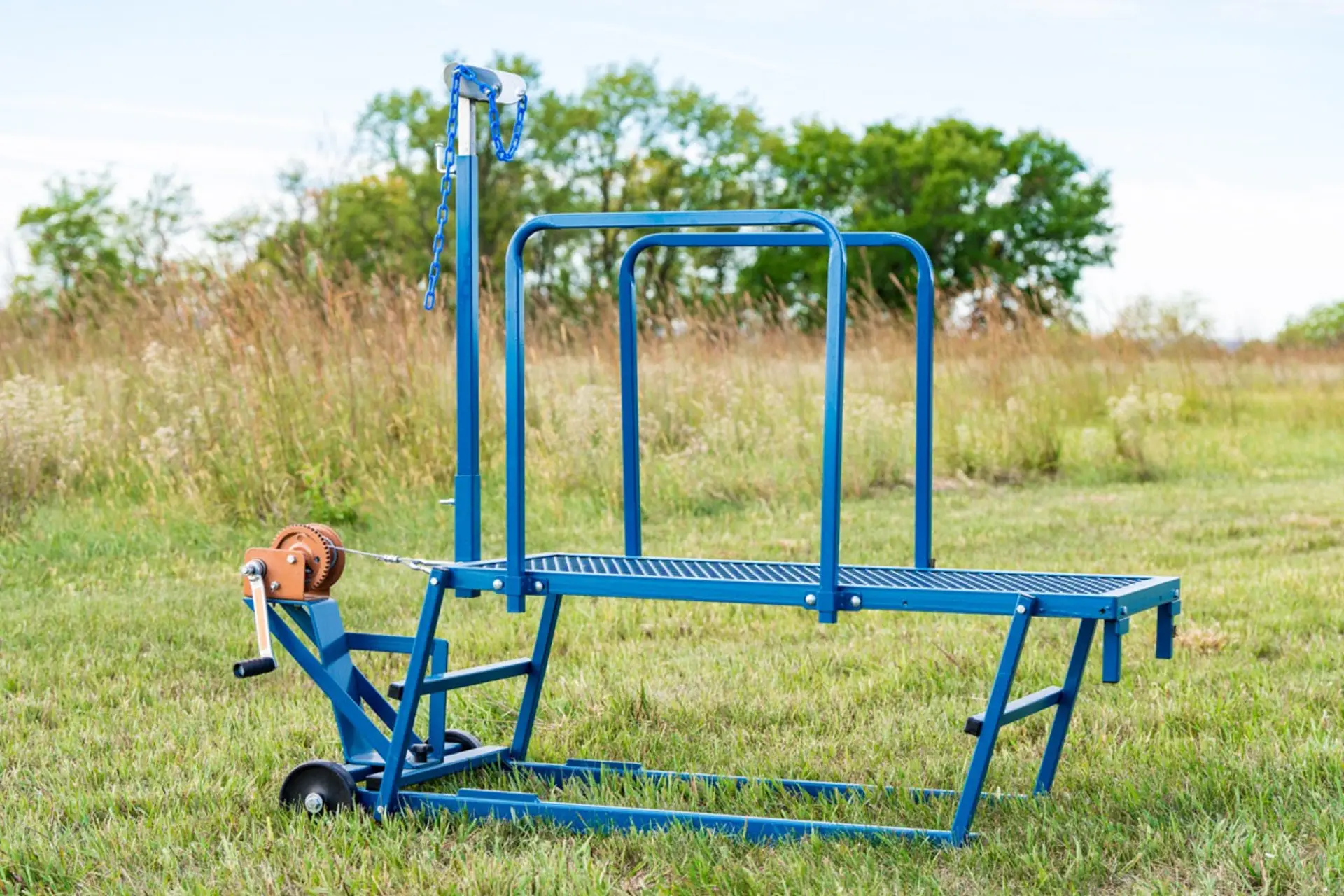Mineral Feeders and Cattle Oilers Low-Cost Equipment That Protects Herd Health Year-Round