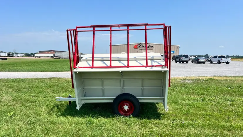 Apache 8 FT 70 Bushel Feeder