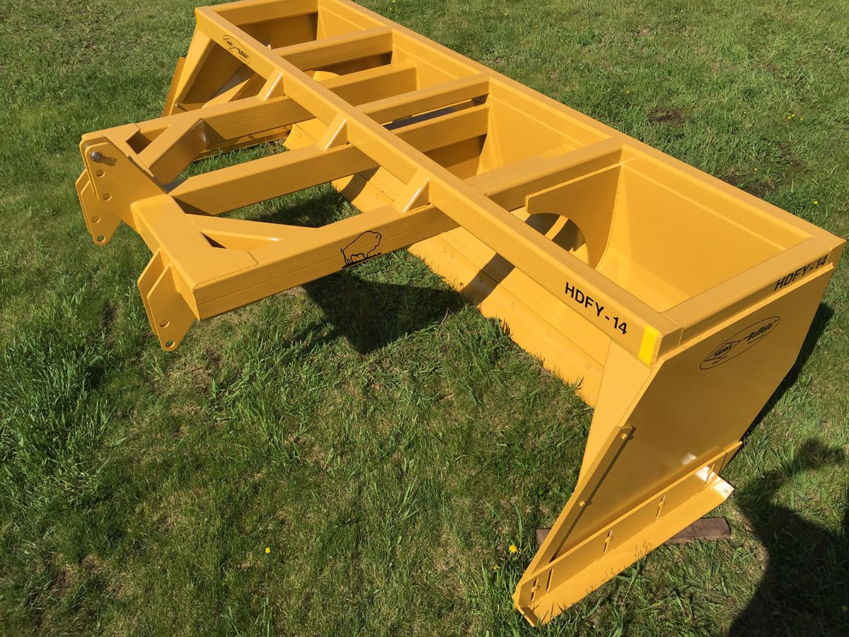 Henke Buffalo 14 FT Heavy Duty Feedyard 3-Point Scraper w/Skids