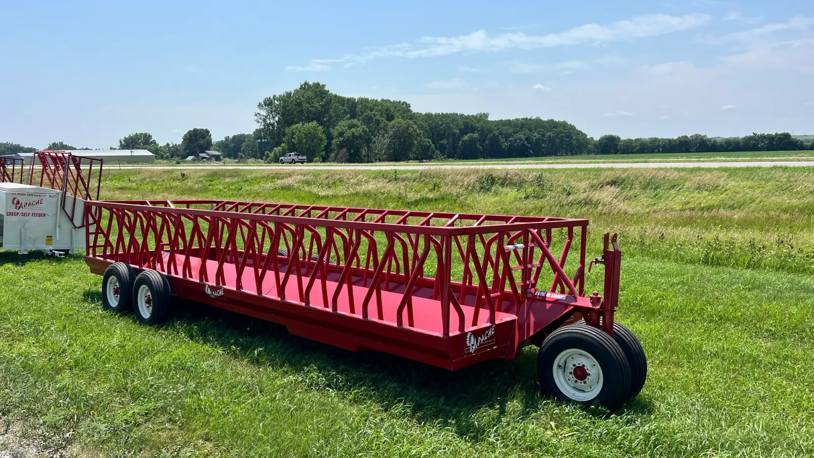 Apache 24 FT Feeder Wagon