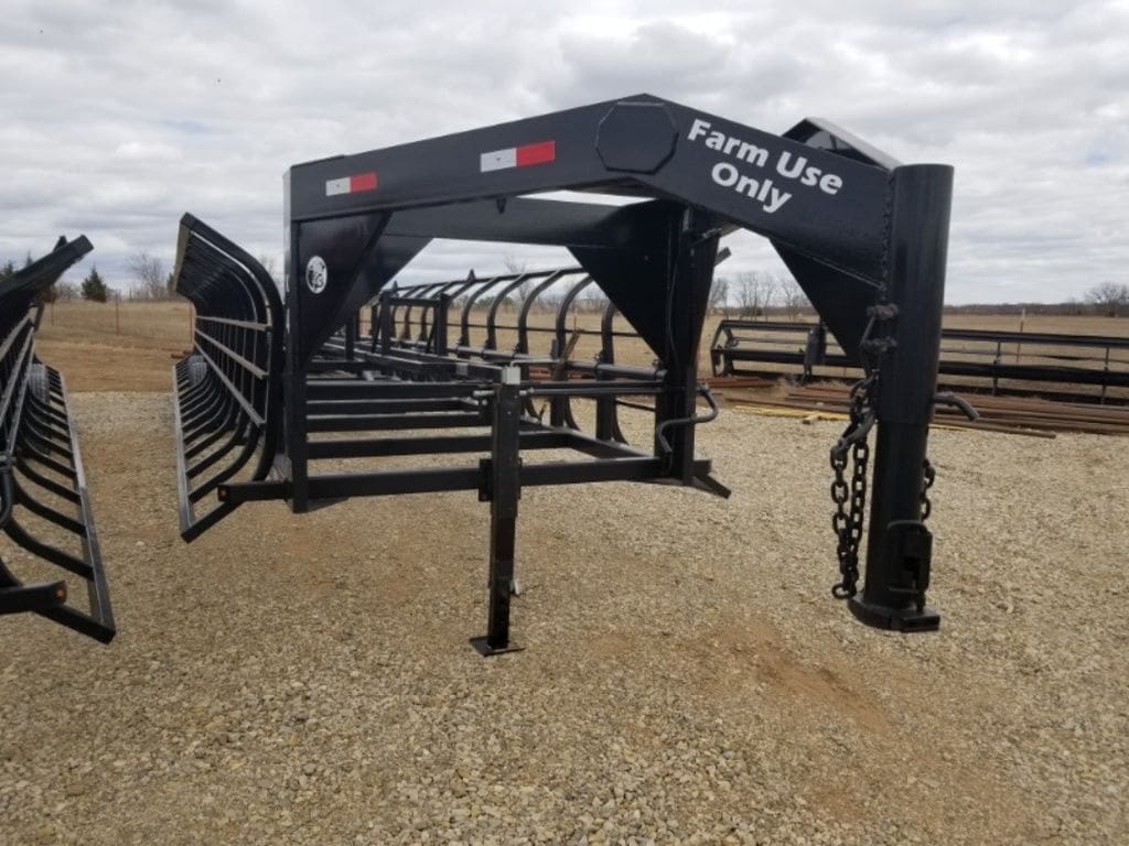 Industrias America 20 FT Manual Hay Bale Trailer