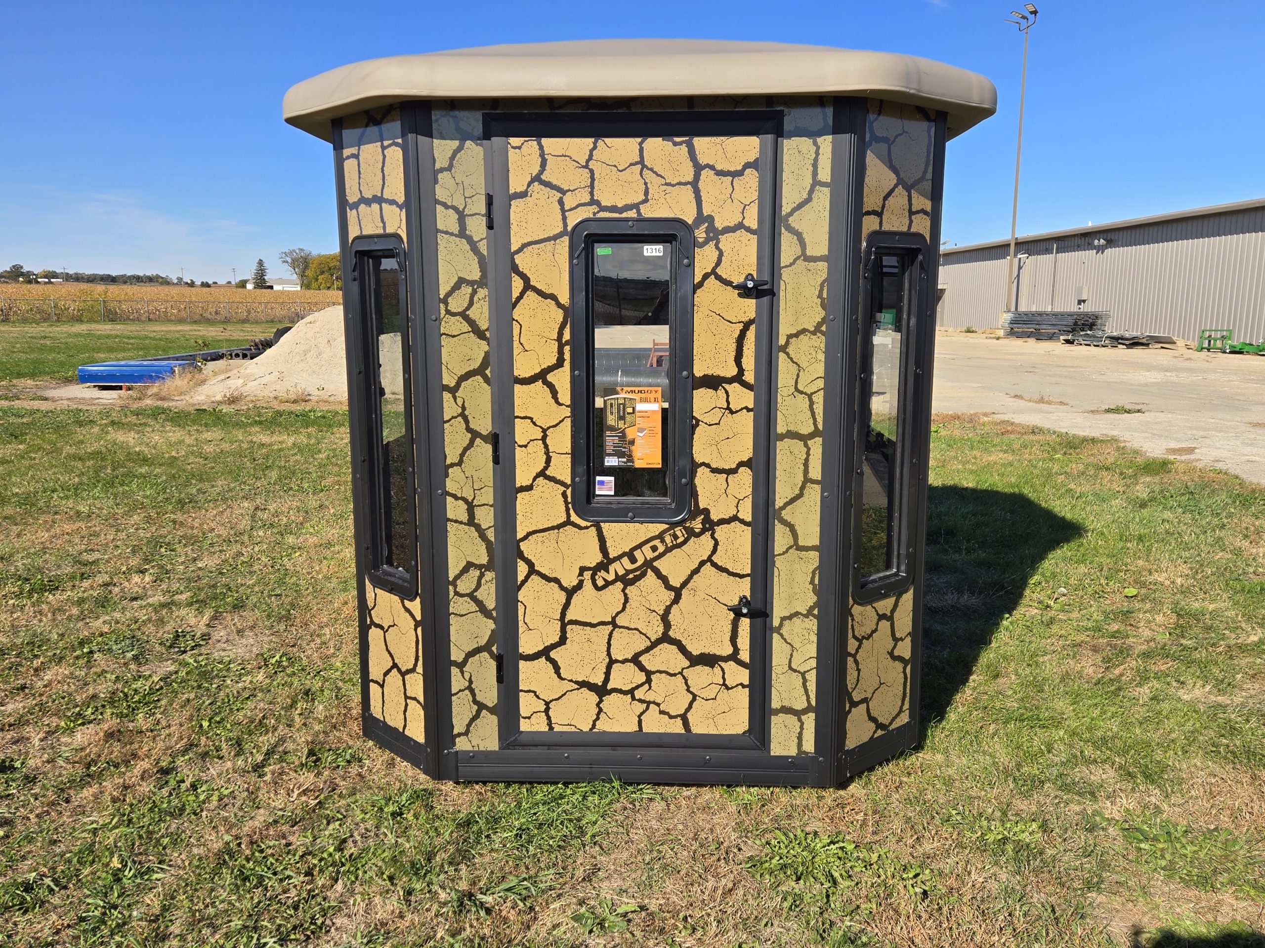 Muddy Bull XL Steel Box Hunting Blind w/10 FT Tower