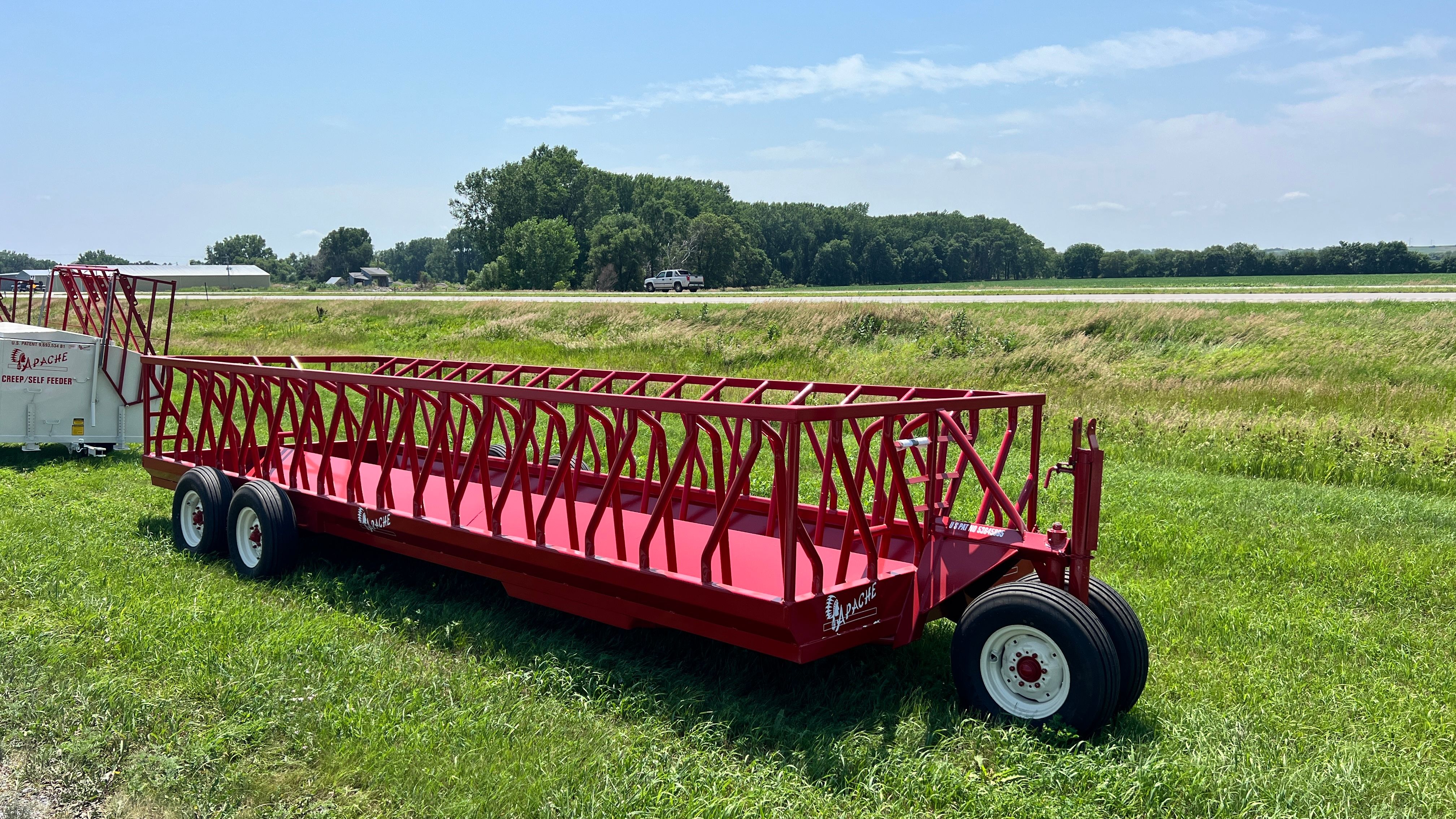 Apache 24 FT Feeder Wagon