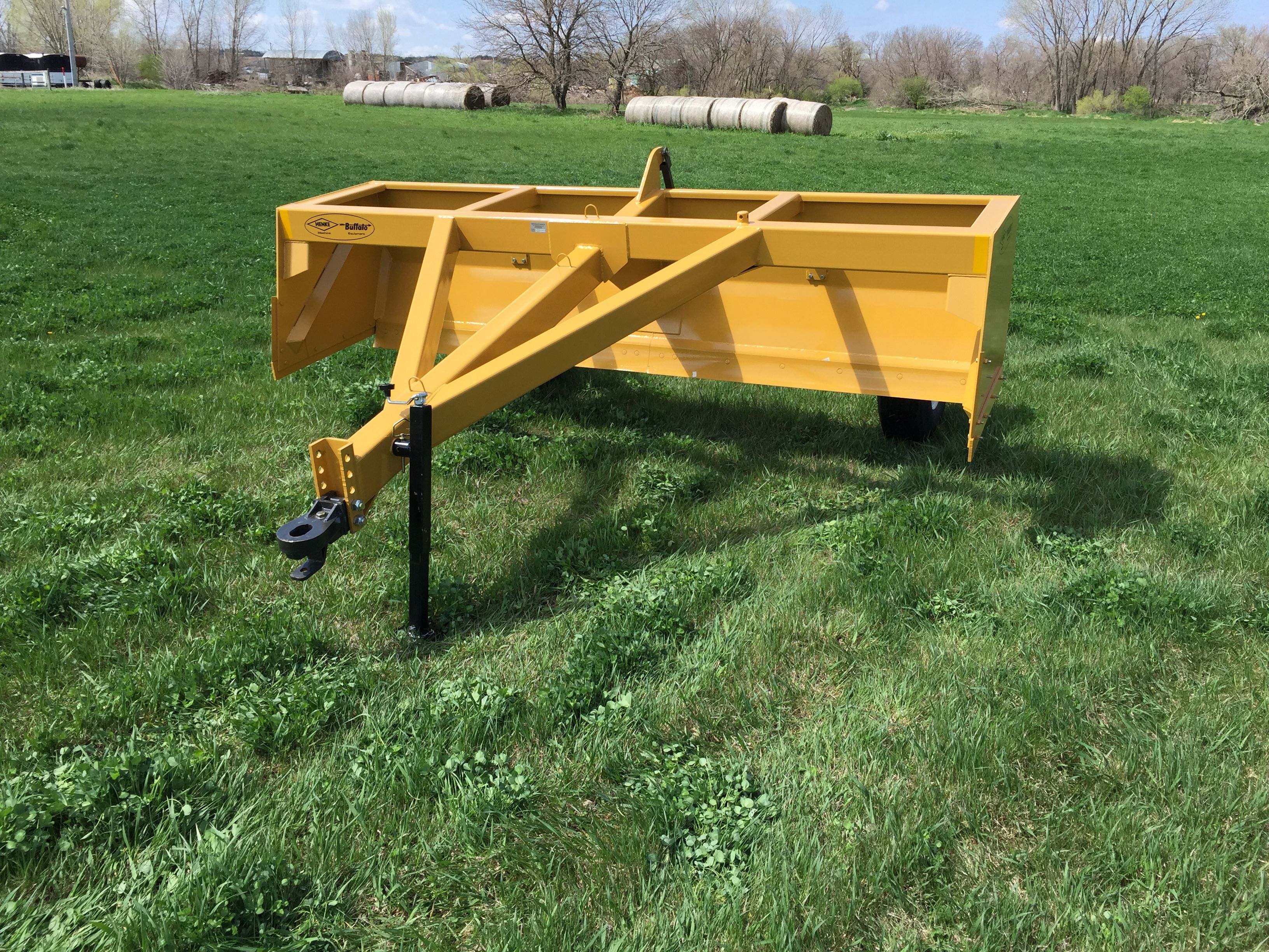 Henke Buffalo 12 FT Feedyard Scraper