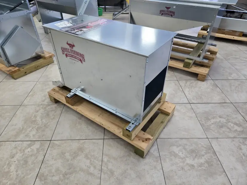 Stull Feeders 200 LBS Gravity Feed Hopper