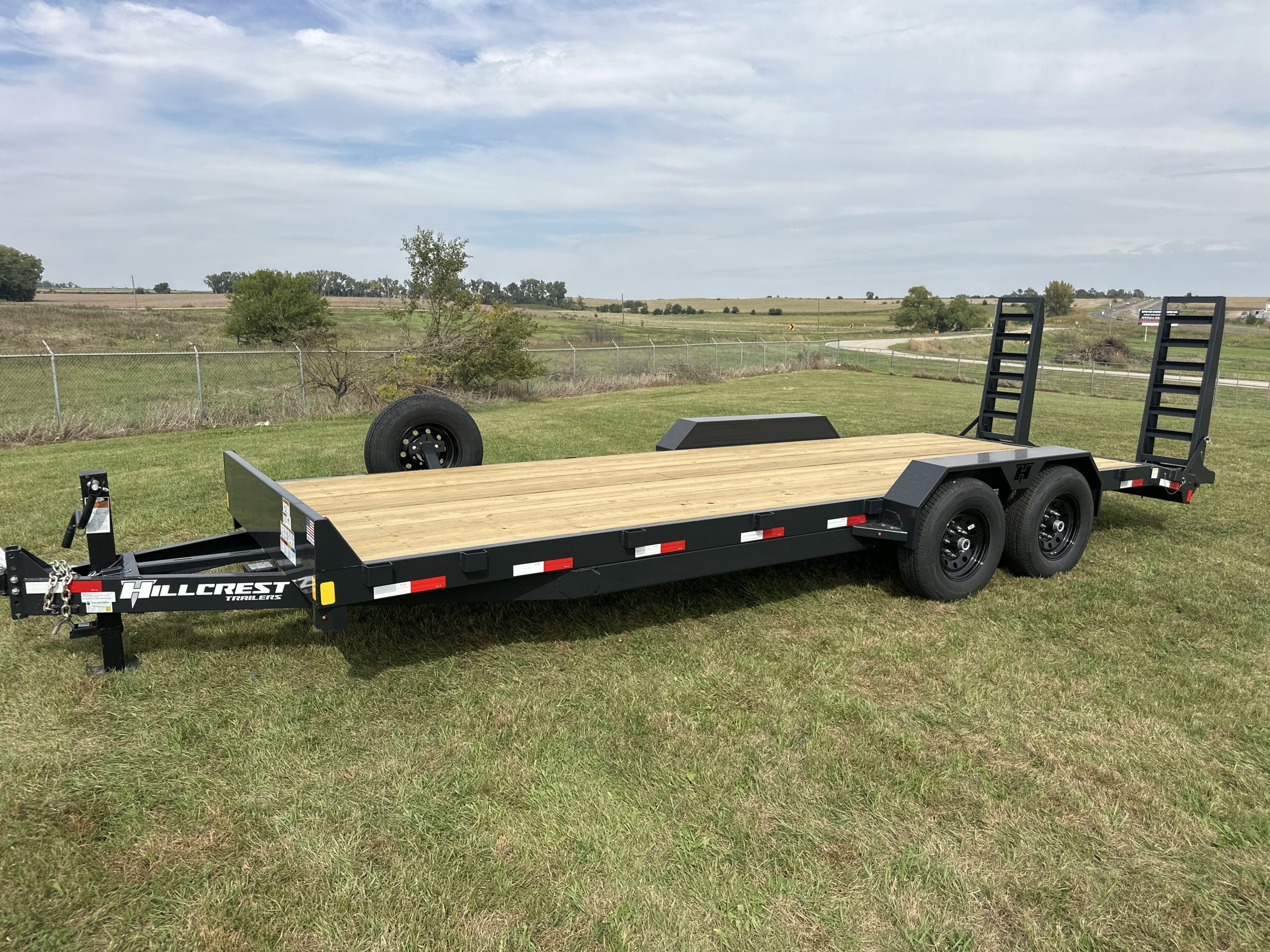 Hillcrest 14K 22 FT Equipment Trailer