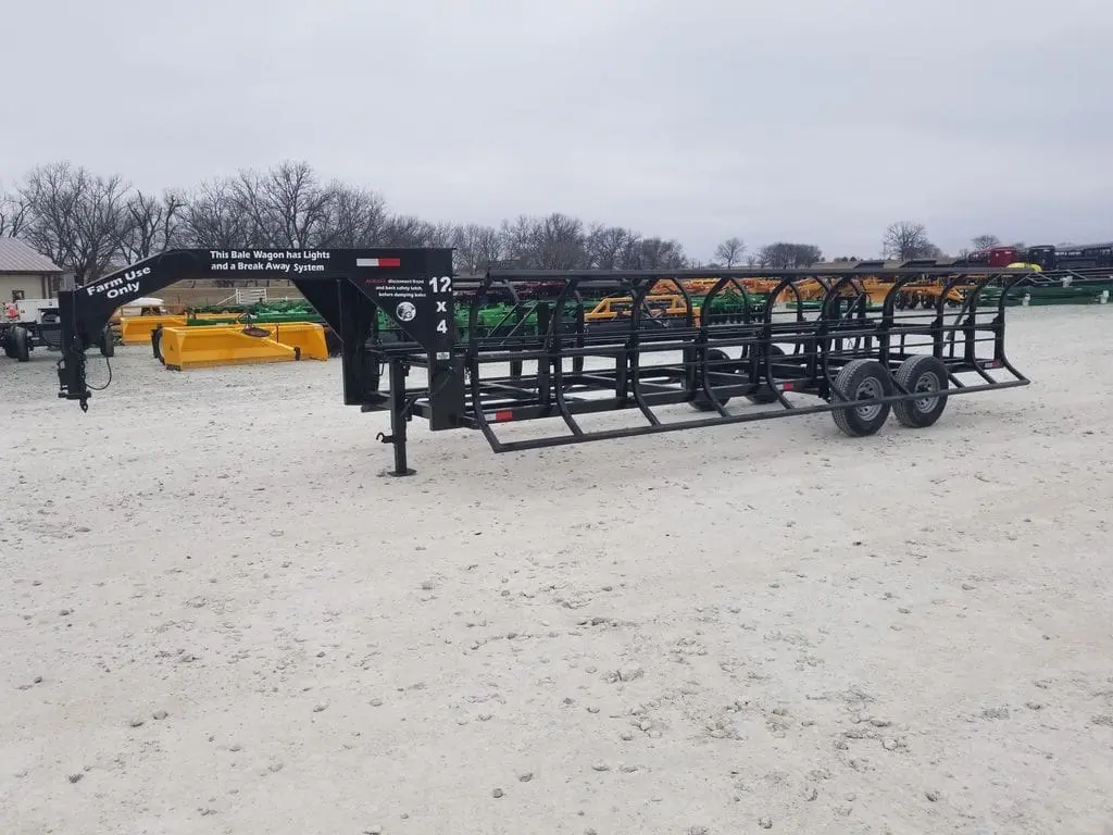 Industrias America 12 FT Double Dump Hay Trailer