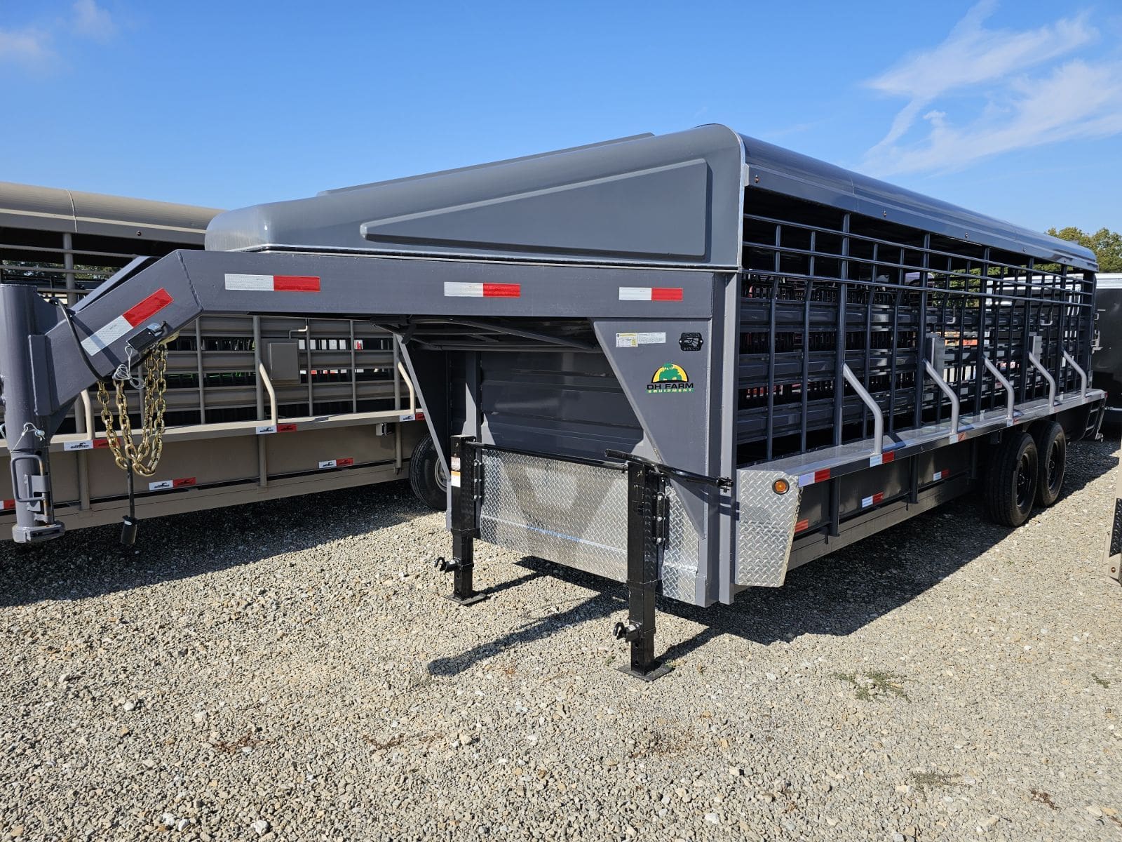 Amacsa 14K 24 FT Gooseneck Stock Trailer