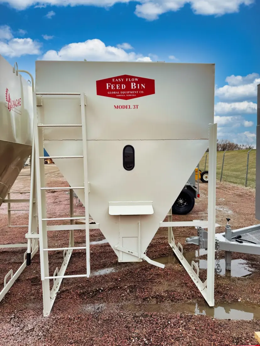 Apache 3 Ton Stationary Feed Bin