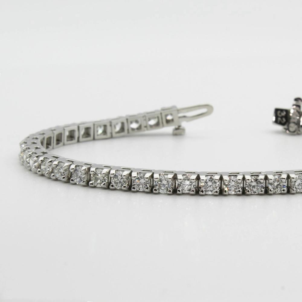 Diamond tennis bracelet