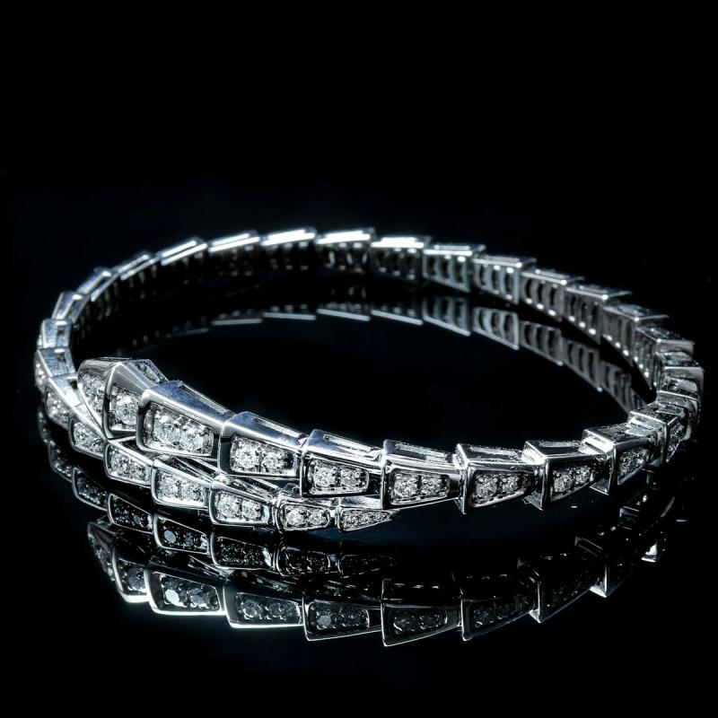 Diamond bangle