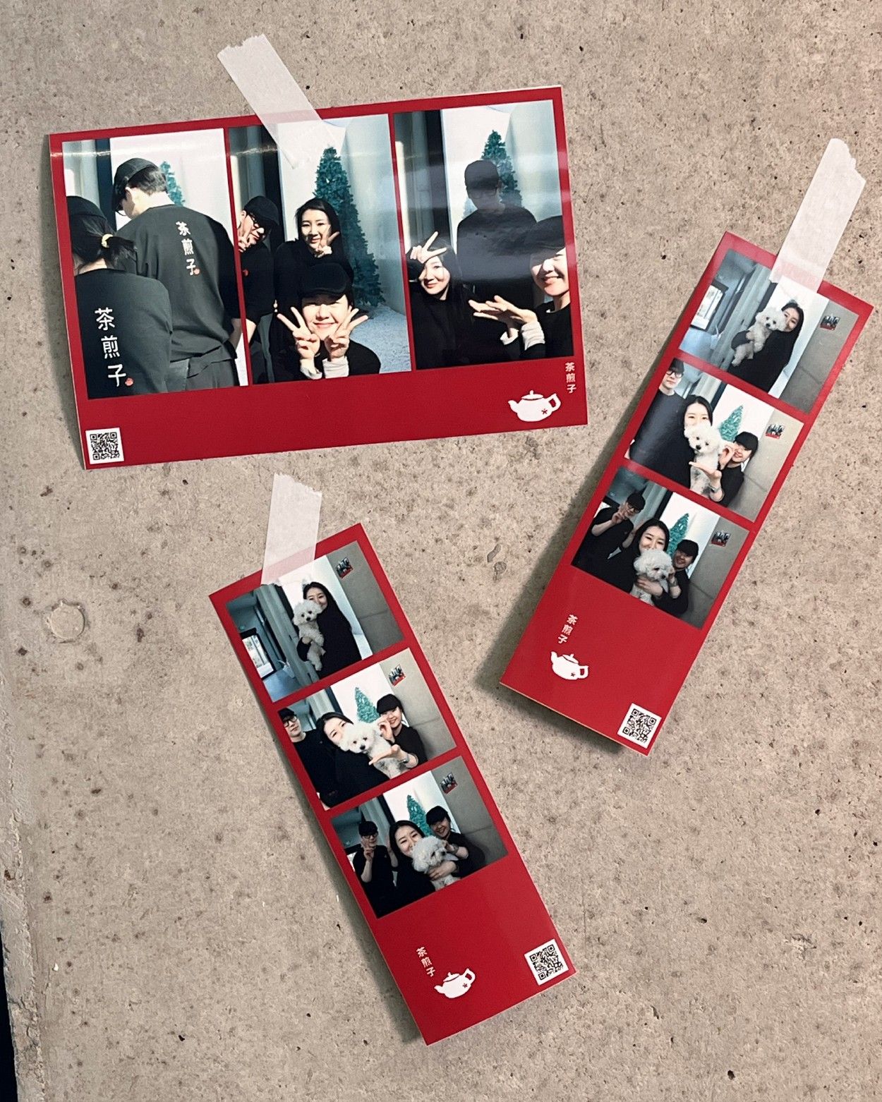 차전자 전용 레드 프레임 네컷사진 인화물 및 포토월