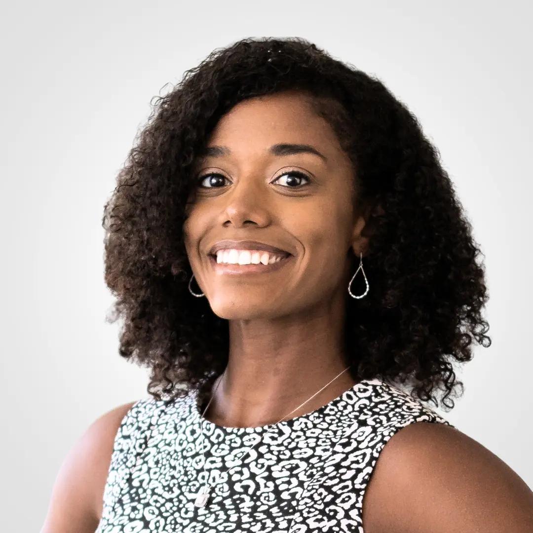 Amber Bennett headshot