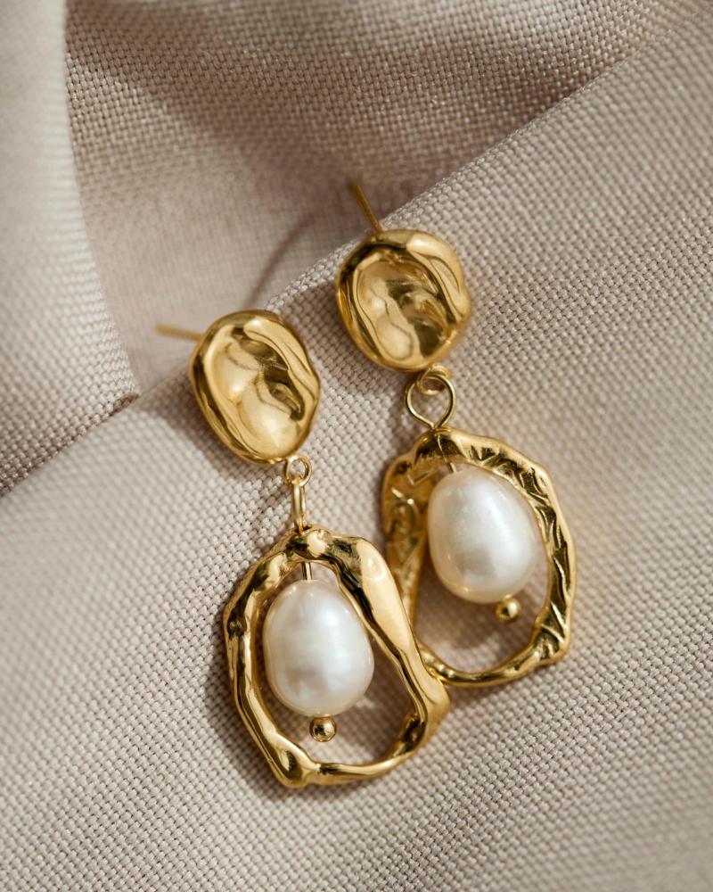 Meraki Jewellery — photograph by Cass Collett