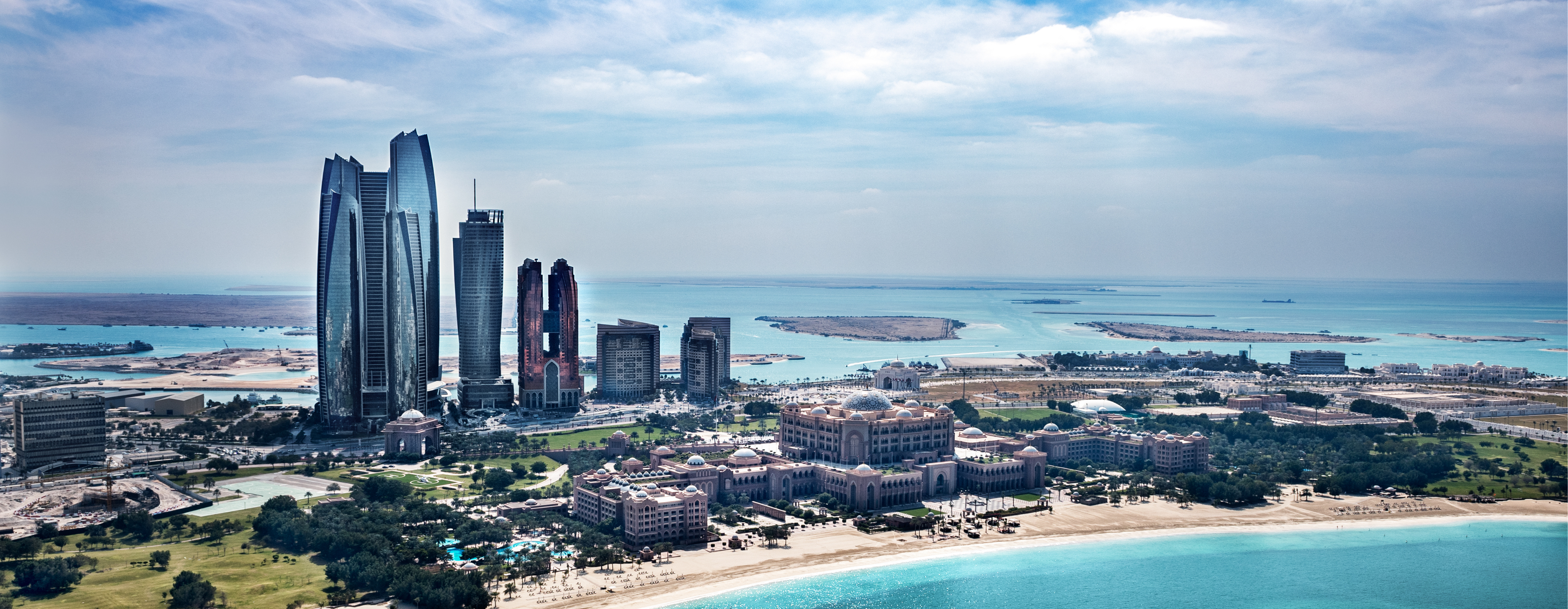 Digital Marketing Innovations for Holiday Campaigns in Abu Dhabi โจ