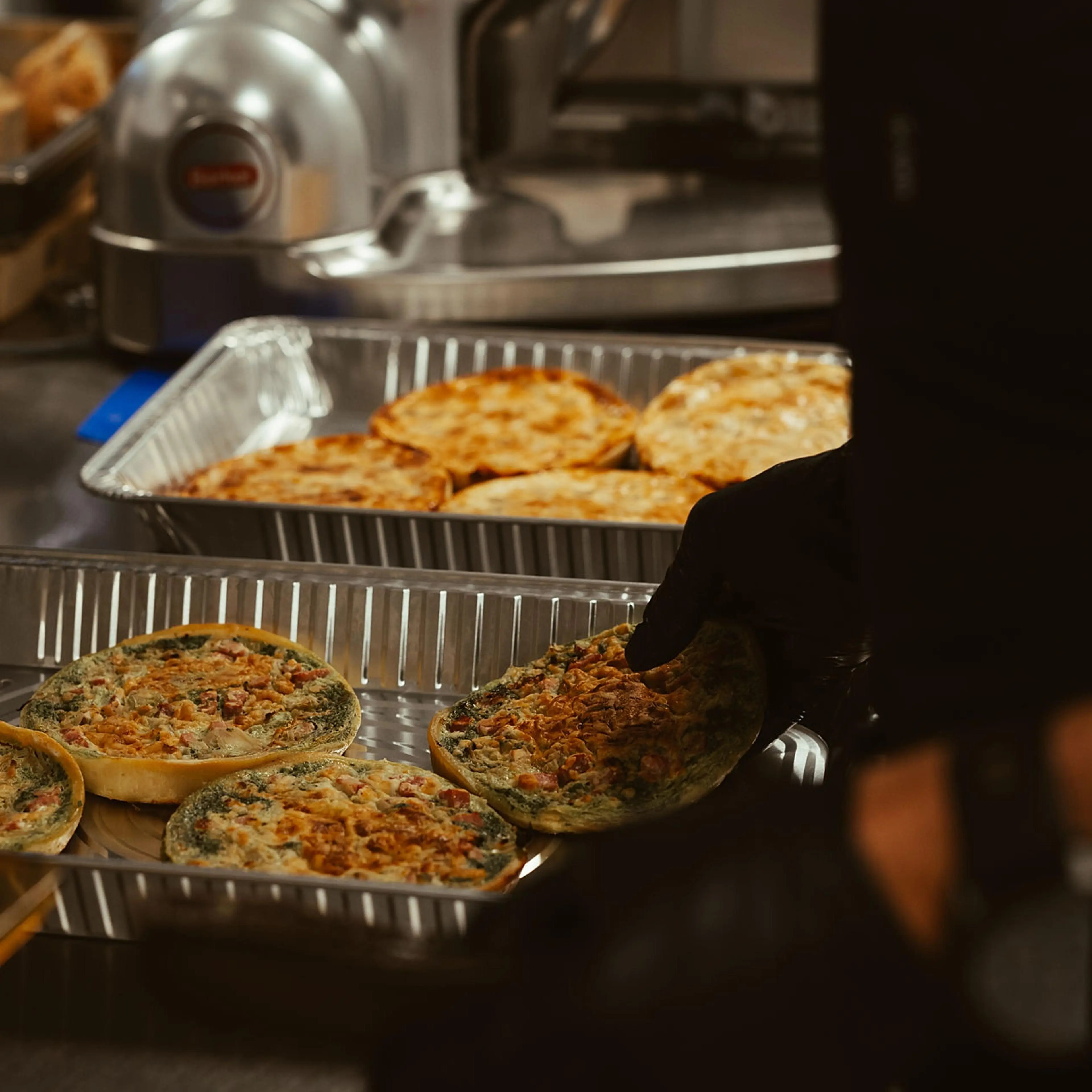 Stund aluformer med mat