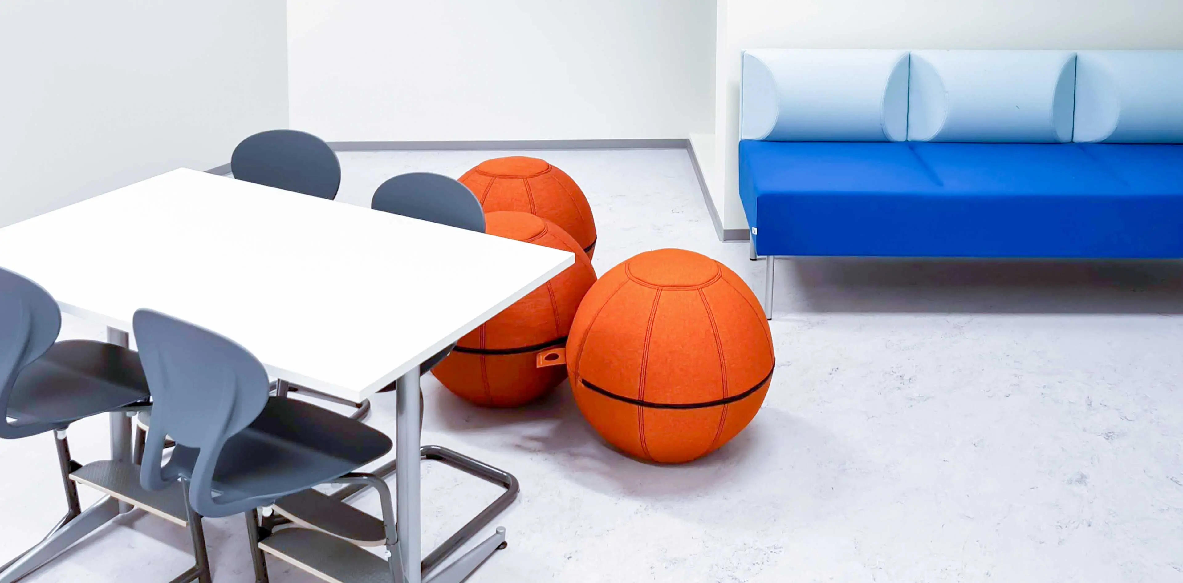 Møbler fra Norengros på Aspåsen skole