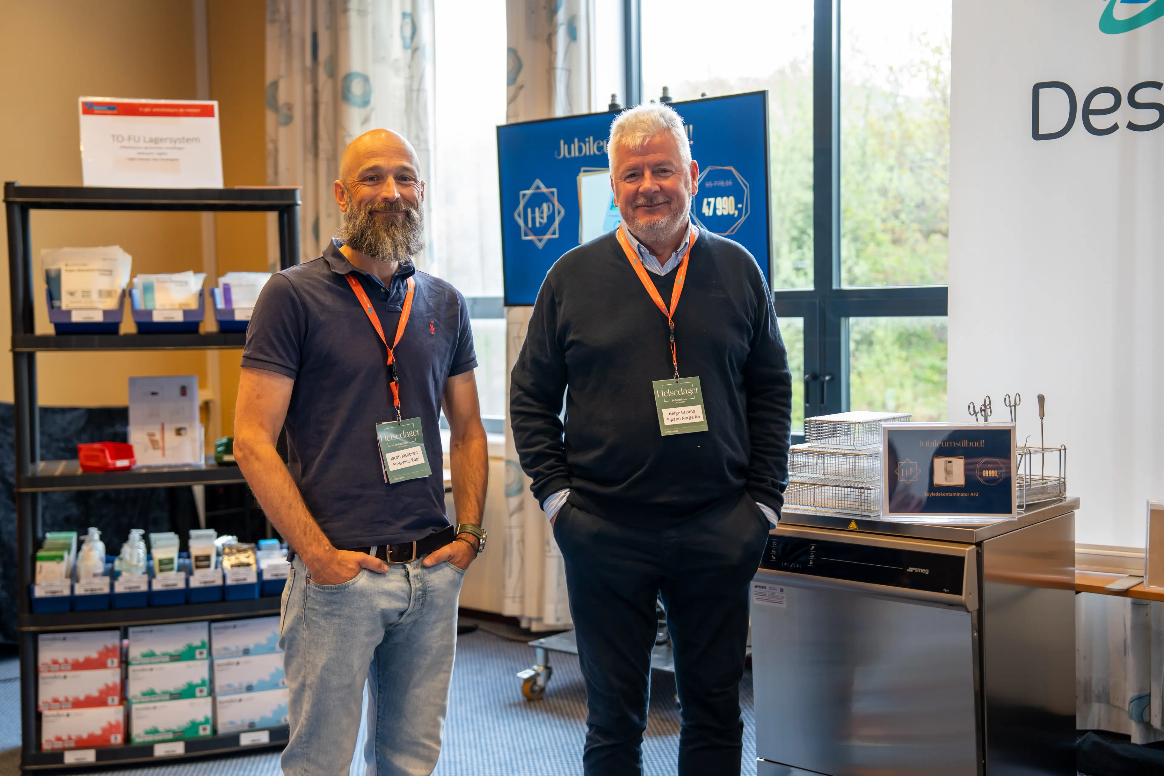 Smilende representanter fra Sipano og Fresenius Kabi på Helsedager