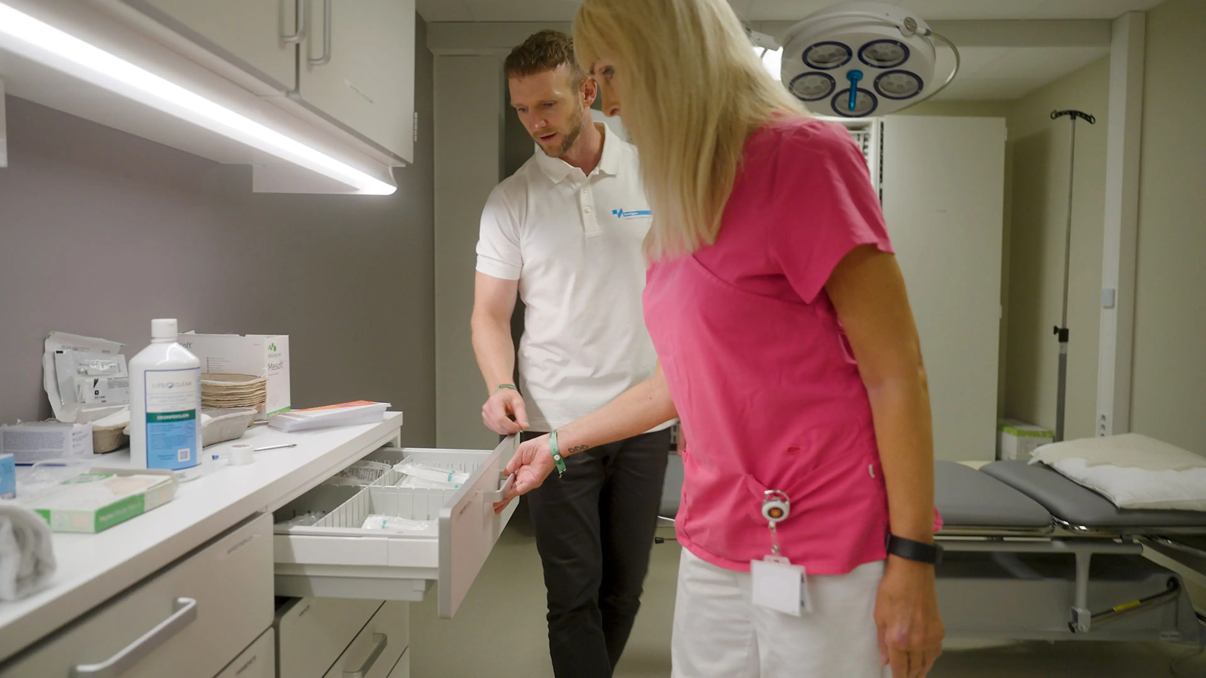 UiT og legekontoret på plass i de nyrenoverte lokalene i Posthusgården