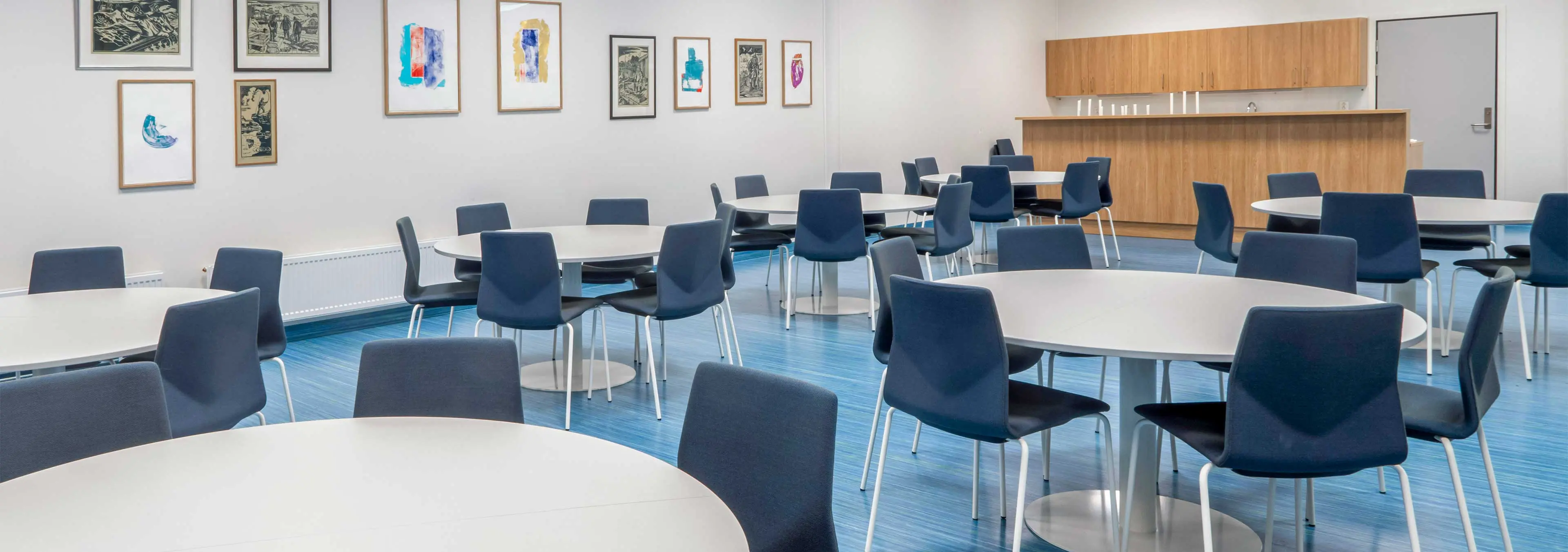 Møbler på Vest-Lofoten VGS, levert av Norengros NB Engrosd