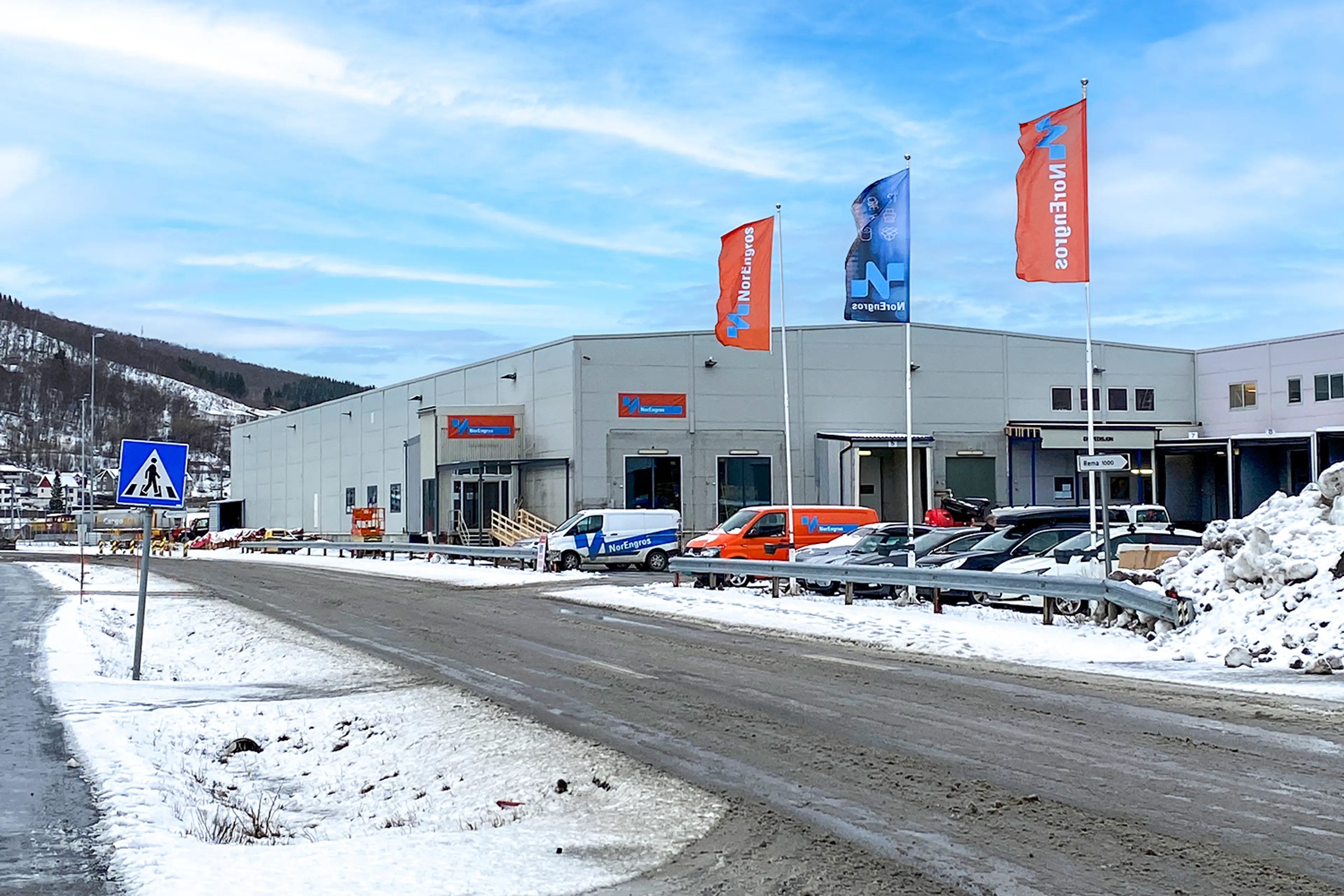 Bildet viser vår nye butikk, lager og hovedkontor i Narvik