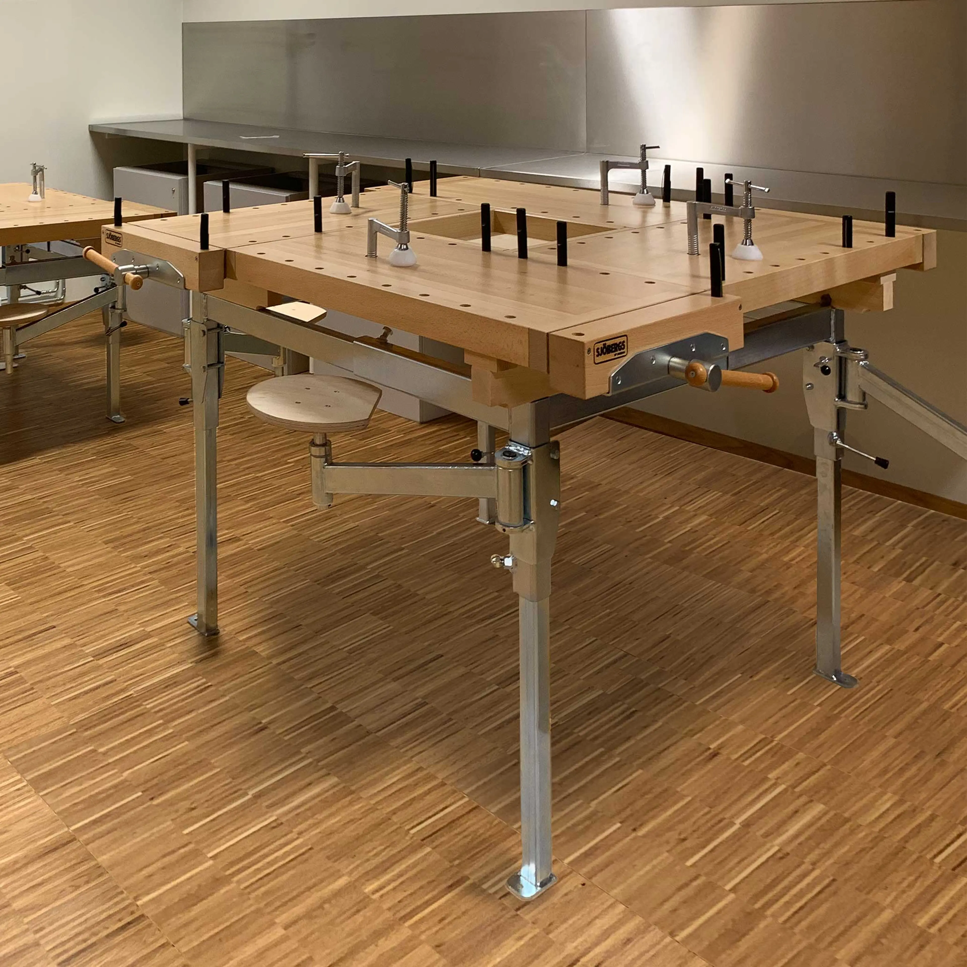 Møbler fra Norengros på Aspåsen skole