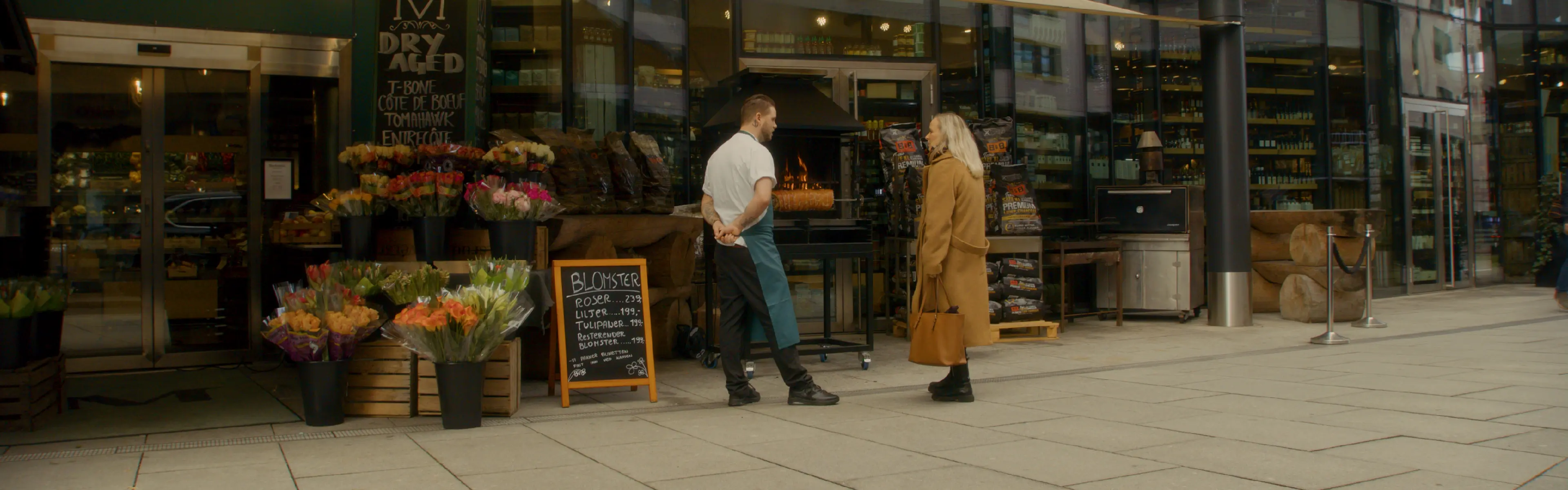 Utenfor Maschmanns matmarked på Skøyen