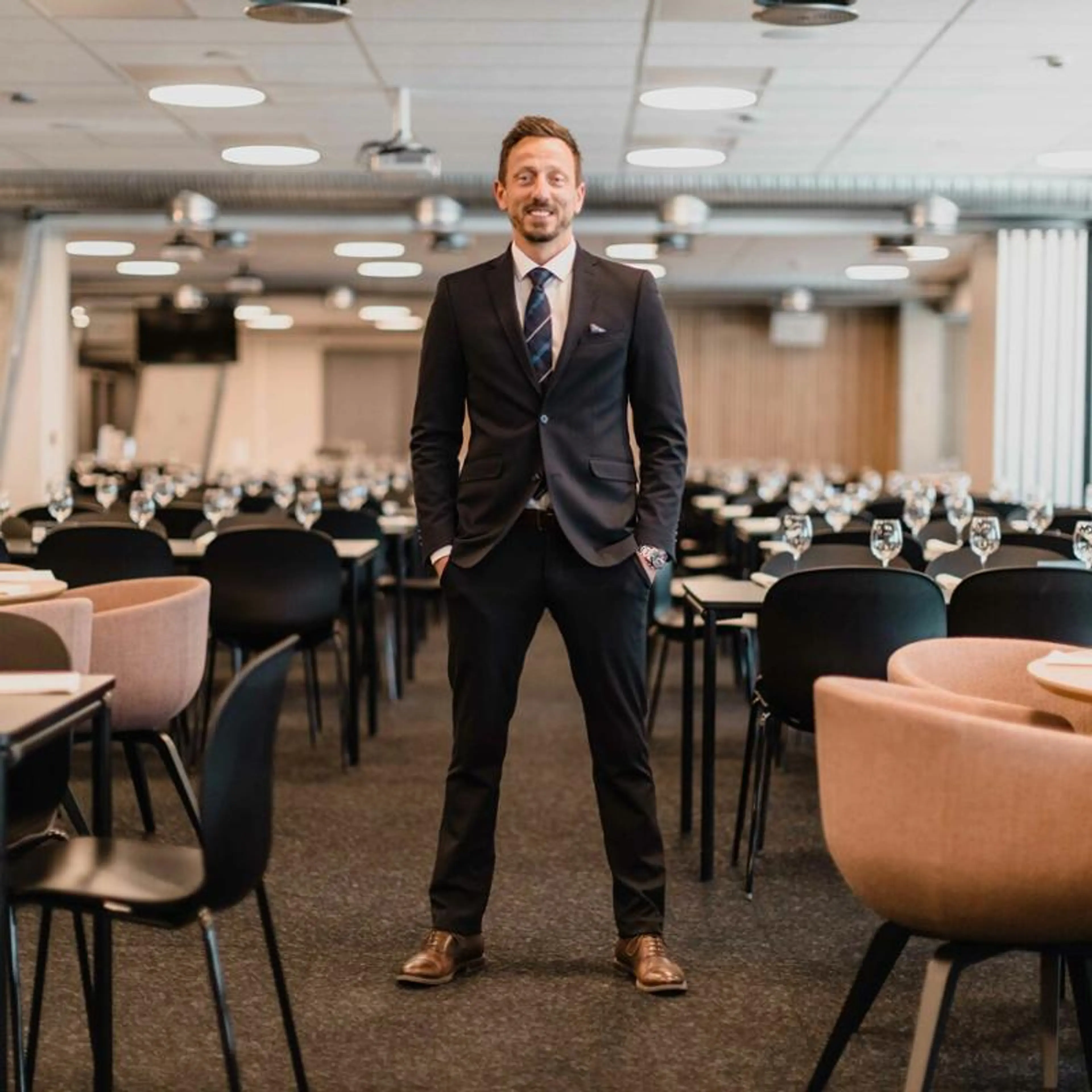 Kjartan Salvesen i VIP restauranten på Viking Stadion
