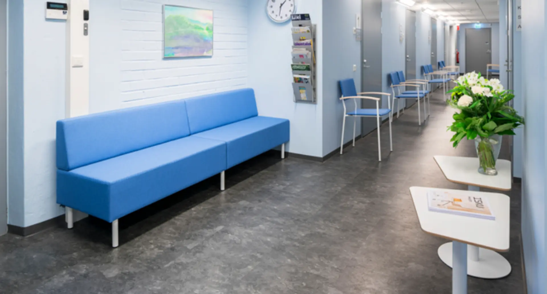 Venteværelse på et moderne legekontor