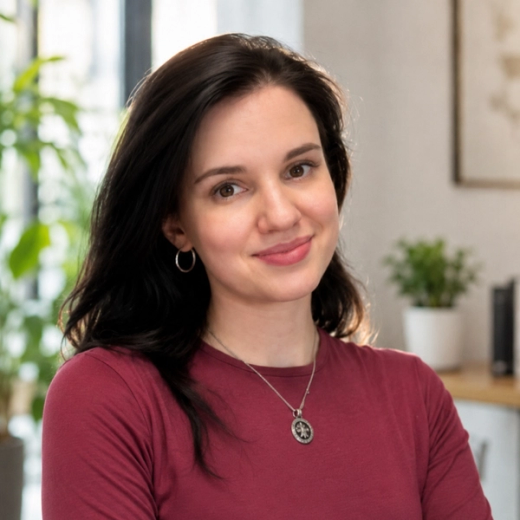 Angelina Leonova