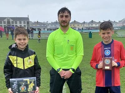 Captain Harry with ref and Gloucester captain