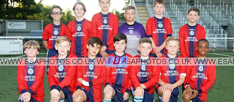 Photo of the 2020-2021 red squad