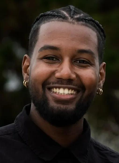 Headshot of Daniel Afework