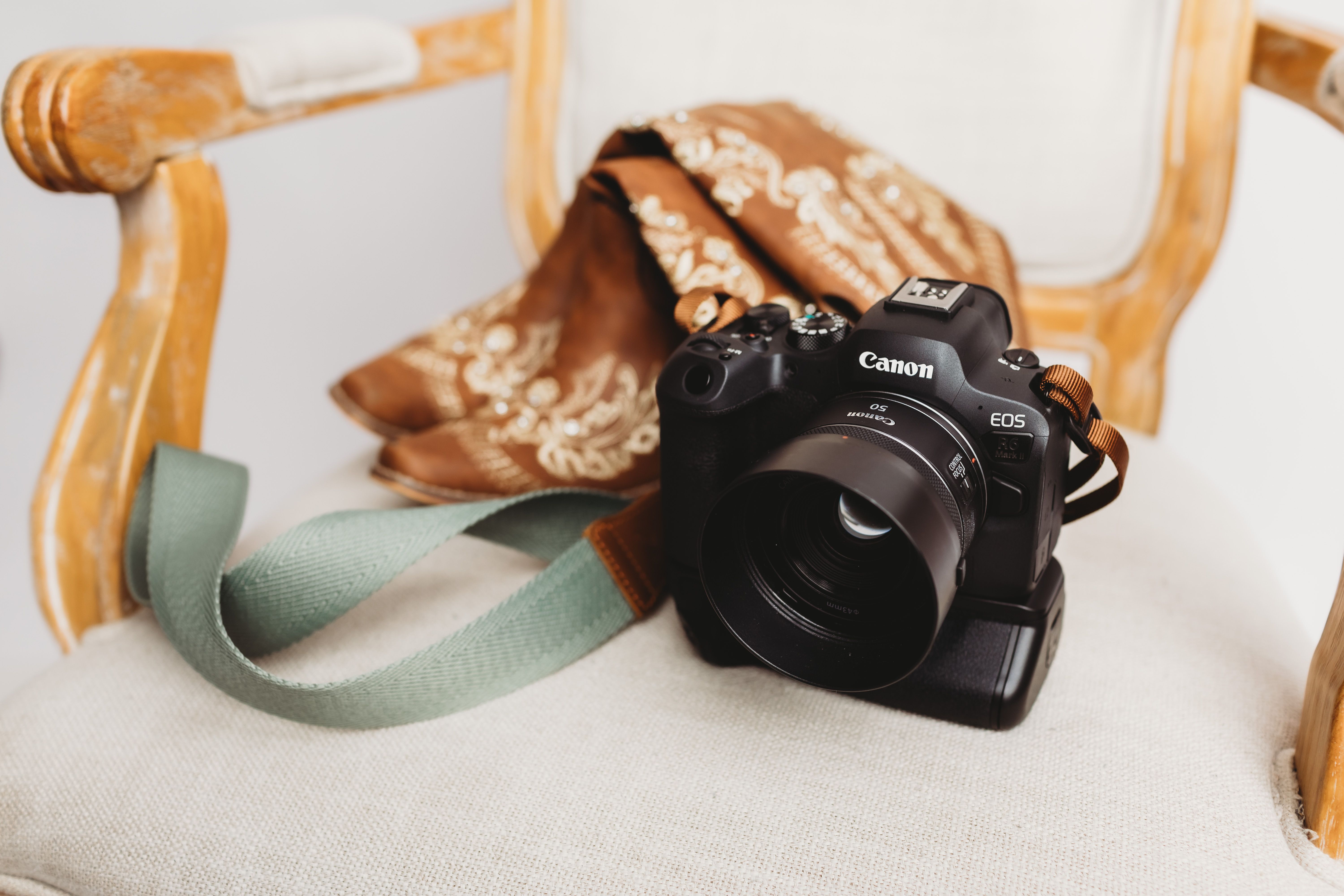 LeAnn Kay, the photographer behind LeAnn Kay Photography