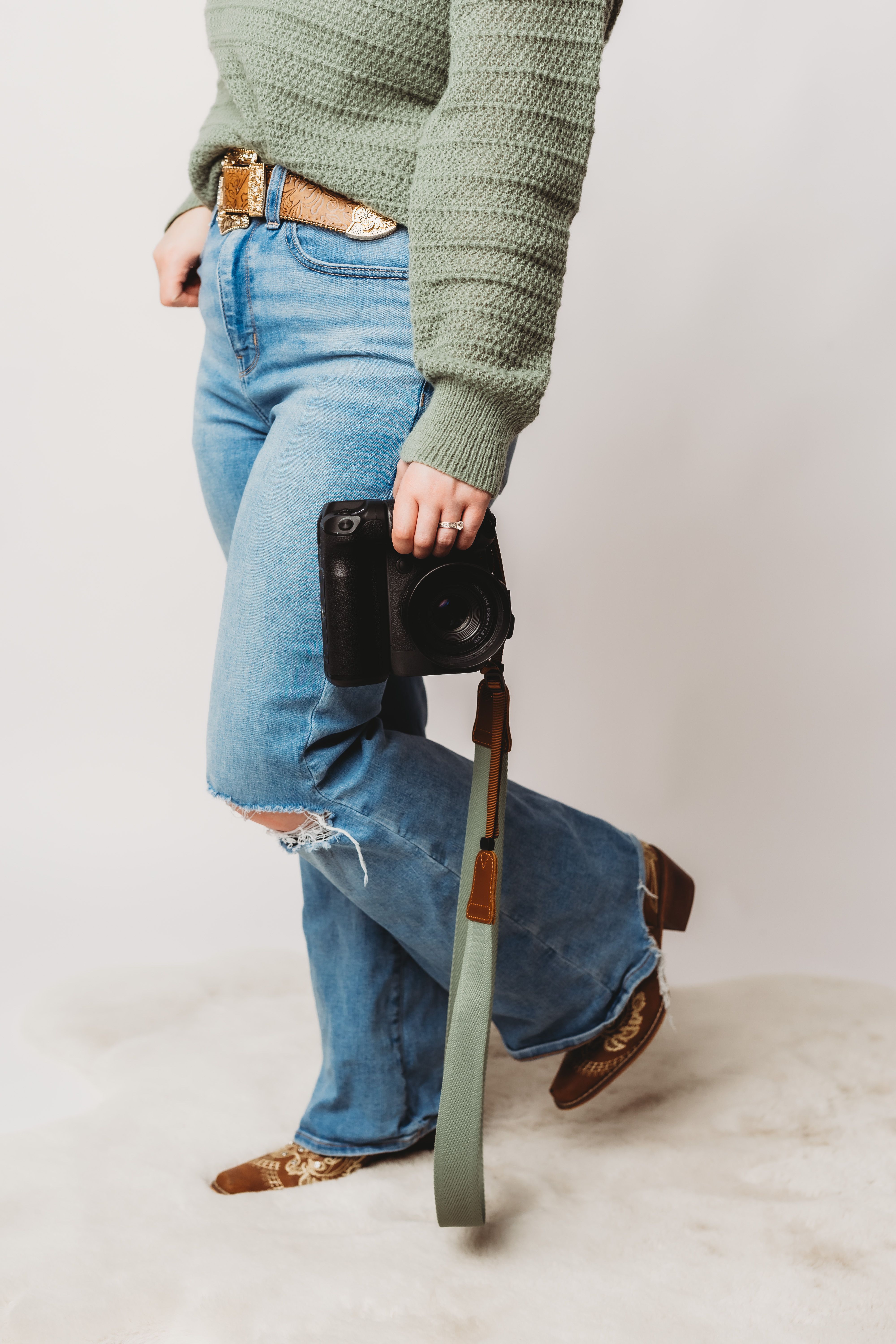 LeAnn Kay photographing a session
