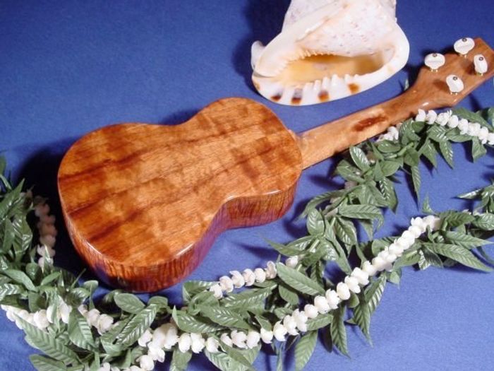 Standard Ukuleles — view 16