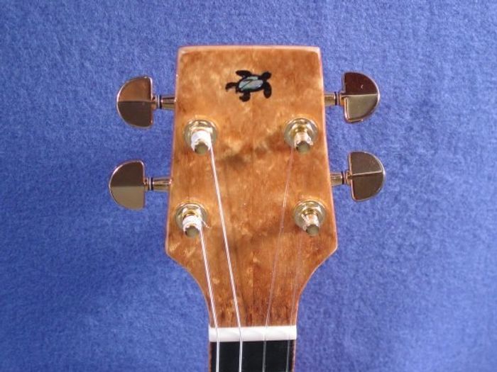 Baritone Ukuleles — view 7