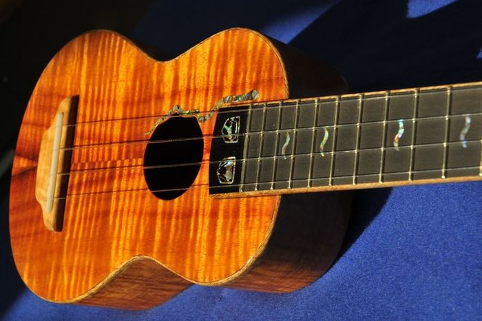 Standard Ukuleles — view 6