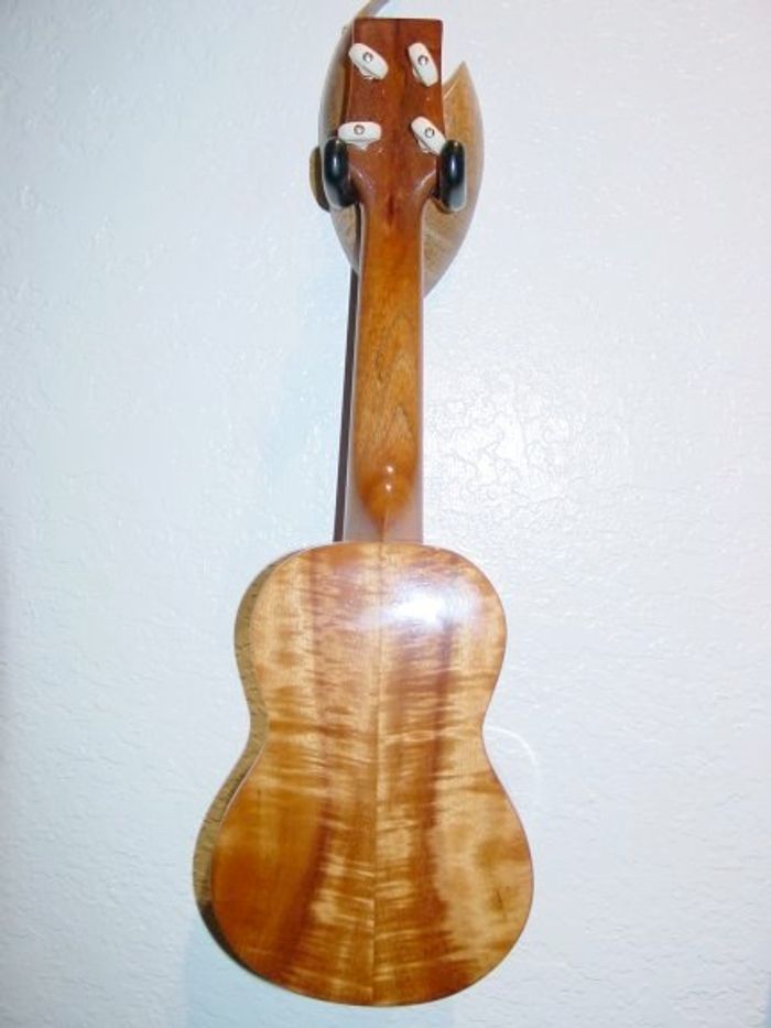 Standard Ukuleles — view 7