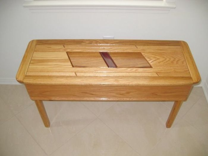 Seating — view 9