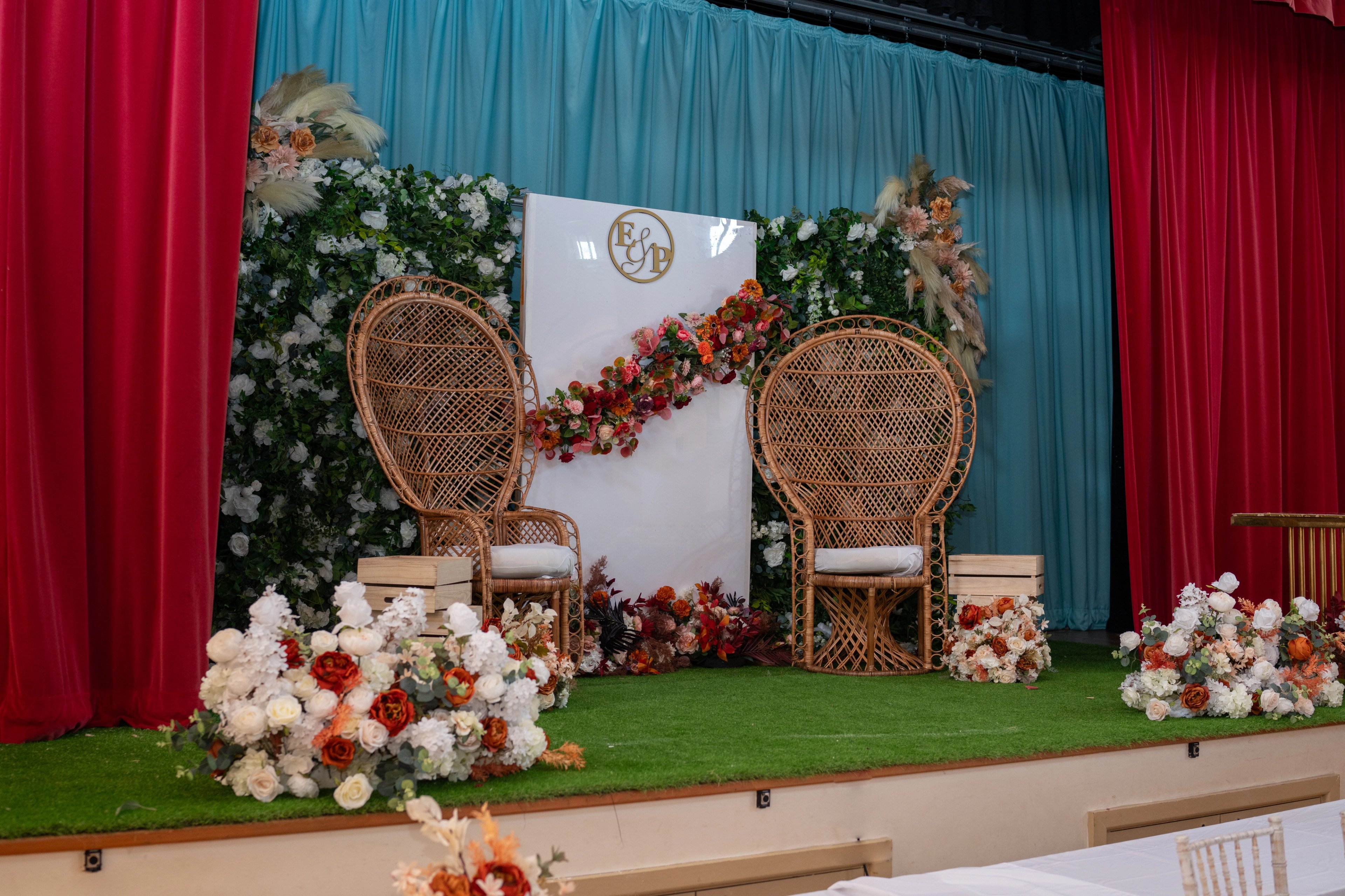 Lizzy and Patrick's traditional wedding, photographed by Pixton Media