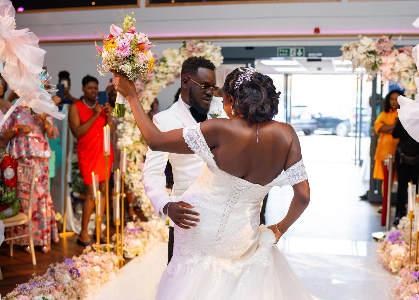 Osato & Busayo — photo 16